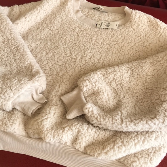 Brand New Sherpa Fleece Sweatshirt - Picture 2 of 6